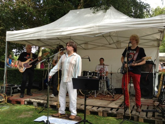 gallery/561394_4344605814443_1177130822_n-2